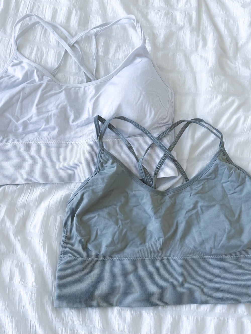 Seamless Strappy Bralette - White & Light Gray